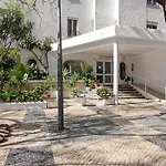 Sunny Apartment *